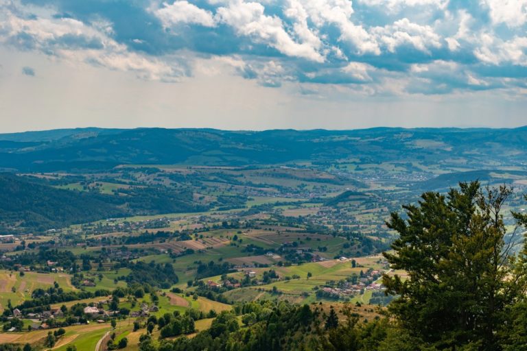 thumbnail_countryside-ge79179b12_1920