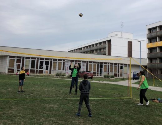 Bežný deň dobrovoľníkov v ubytovni v Gabčíkove