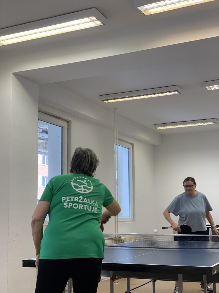 Dagmar s Majkou v zápale hry. Foto: Autorka