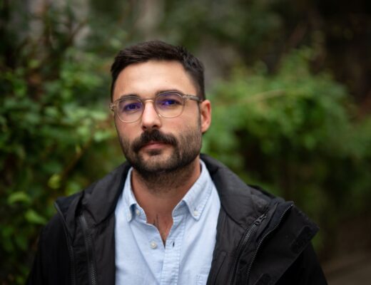 Odborník na protidrogovú politiku a ľudské práva Jakub Popík. Foto: Denník N