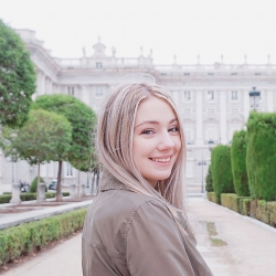Kristína Debnárová